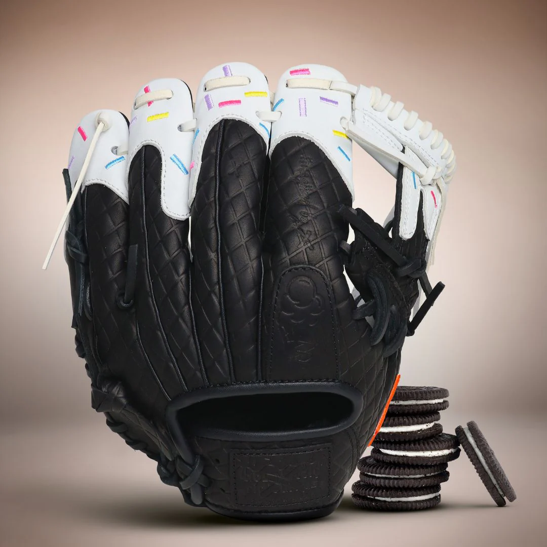 youth | cookies & cream ice cream glove - Image 2