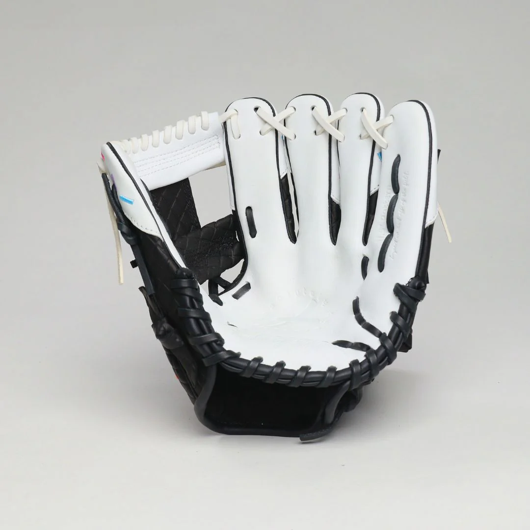 youth | cookies & cream ice cream glove - Image 5