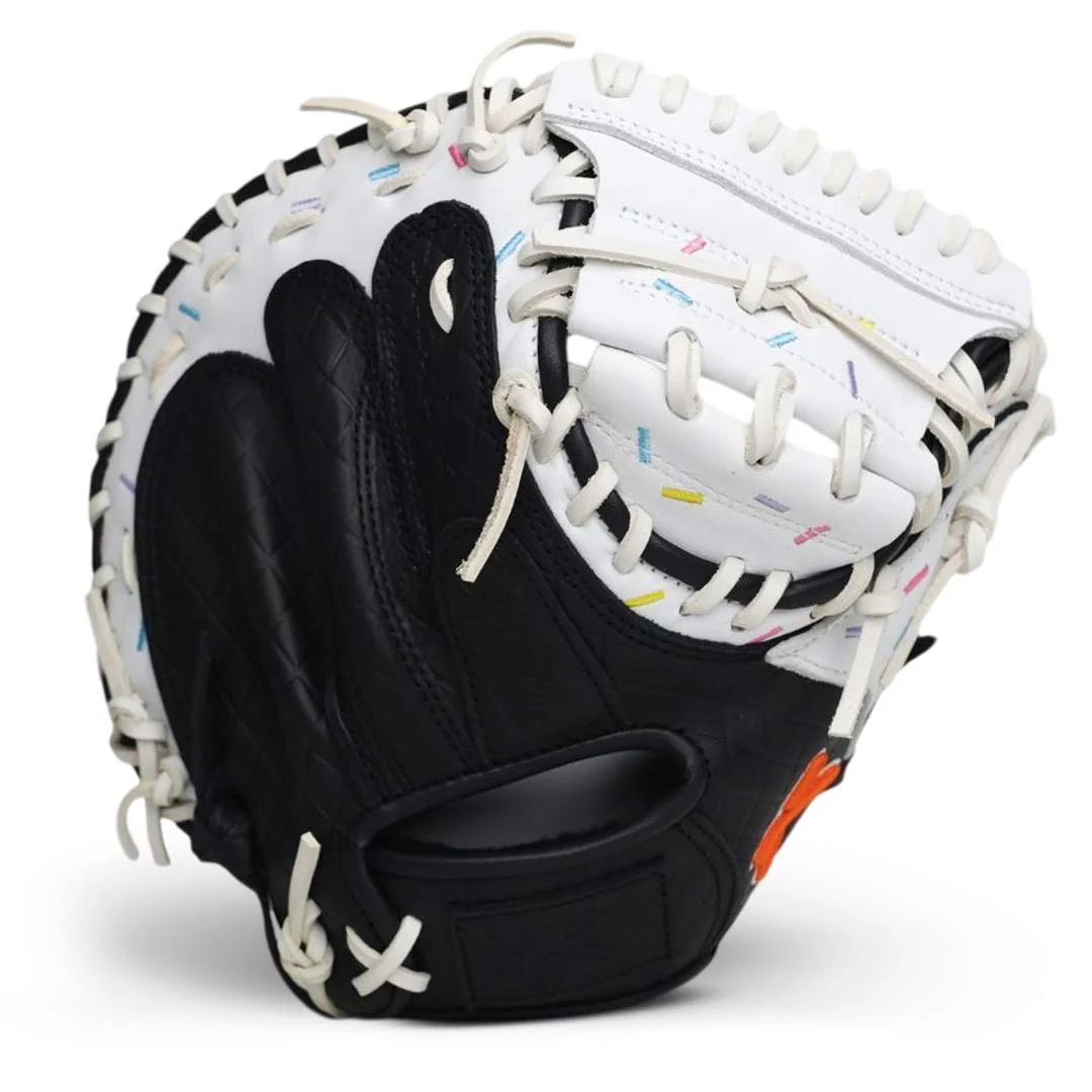 32.5" youth catcher's mitt | cookies & cream