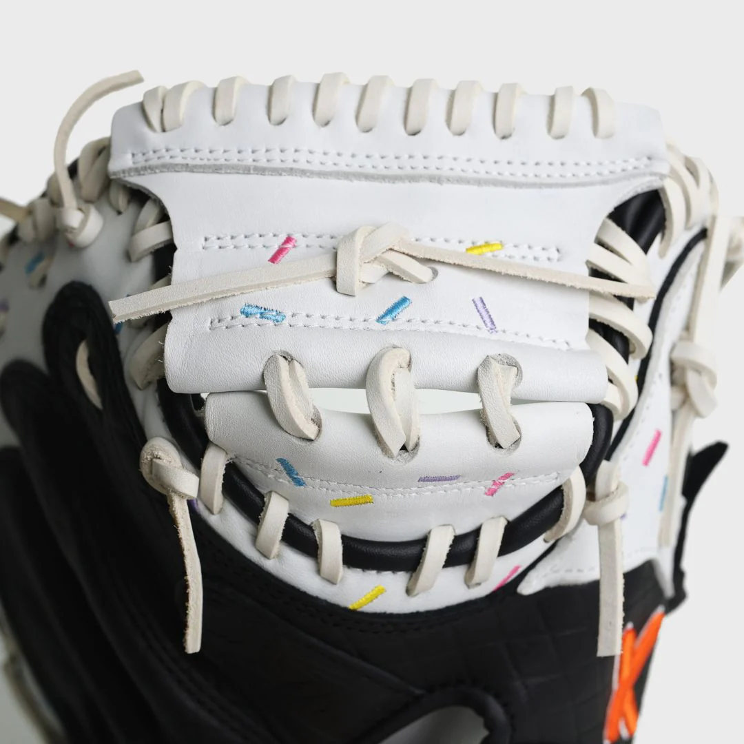 32.5" youth catcher's mitt | cookies & cream - Image 6