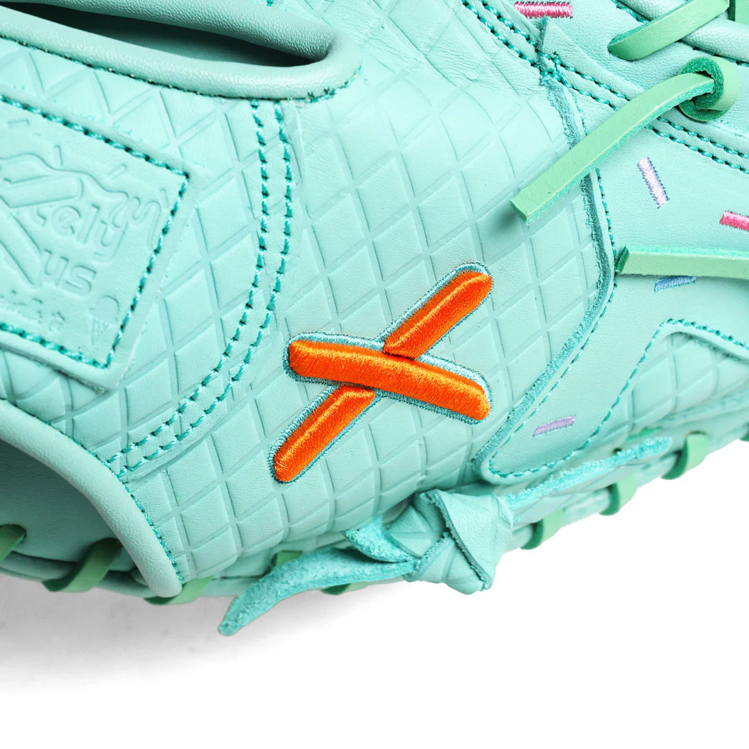 32.5" youth catcher's mitt | mint dipped - Image 5