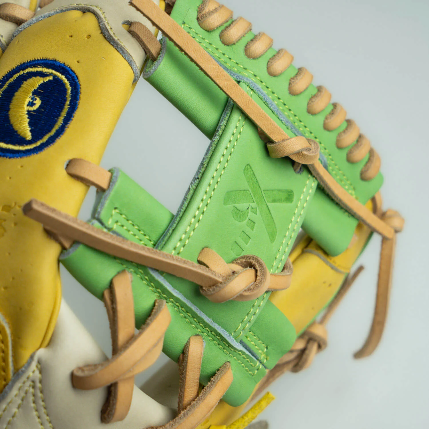 banana glove | rare edition - Image 4