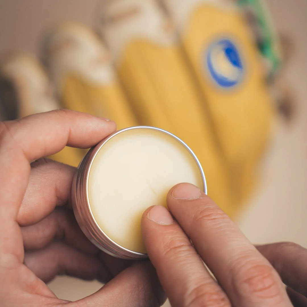 banana scented glove conditioner - Image 3
