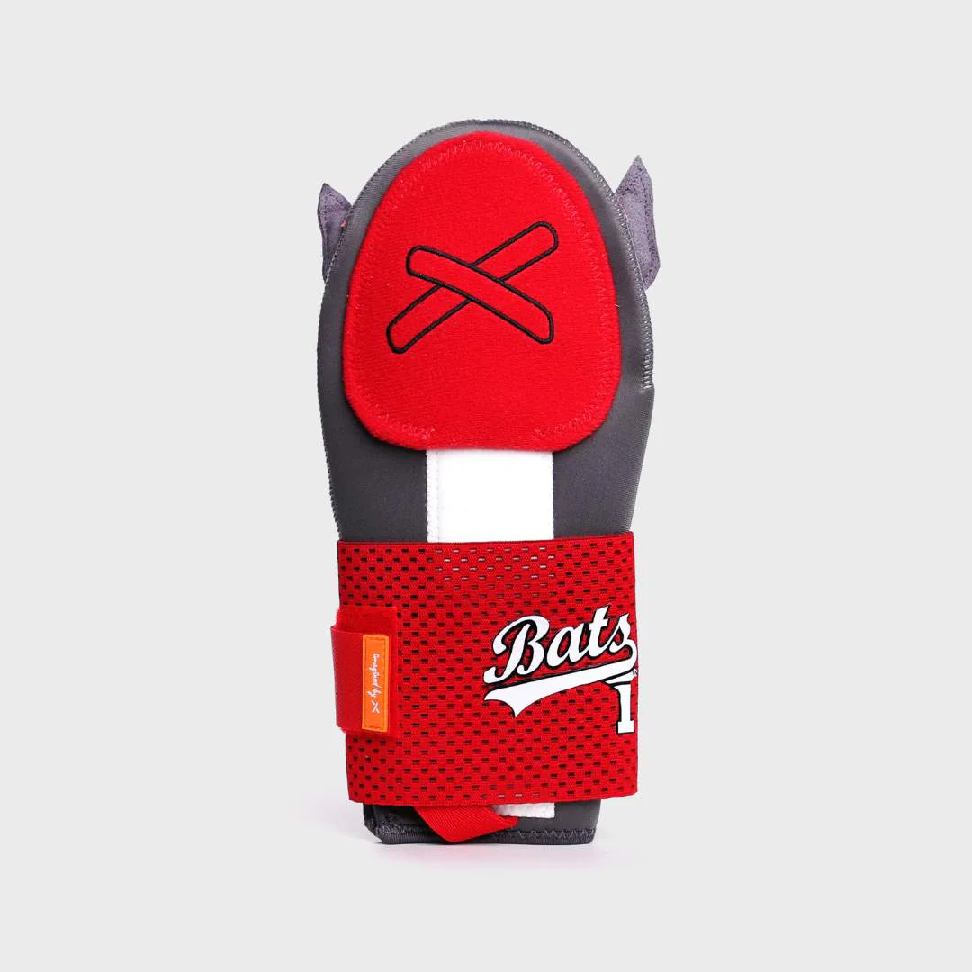 buddy bats sliding mitt | louisville bats milb collab - Image 3