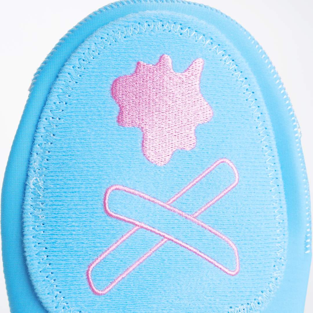 bubble gum sliding mitt - Image 4