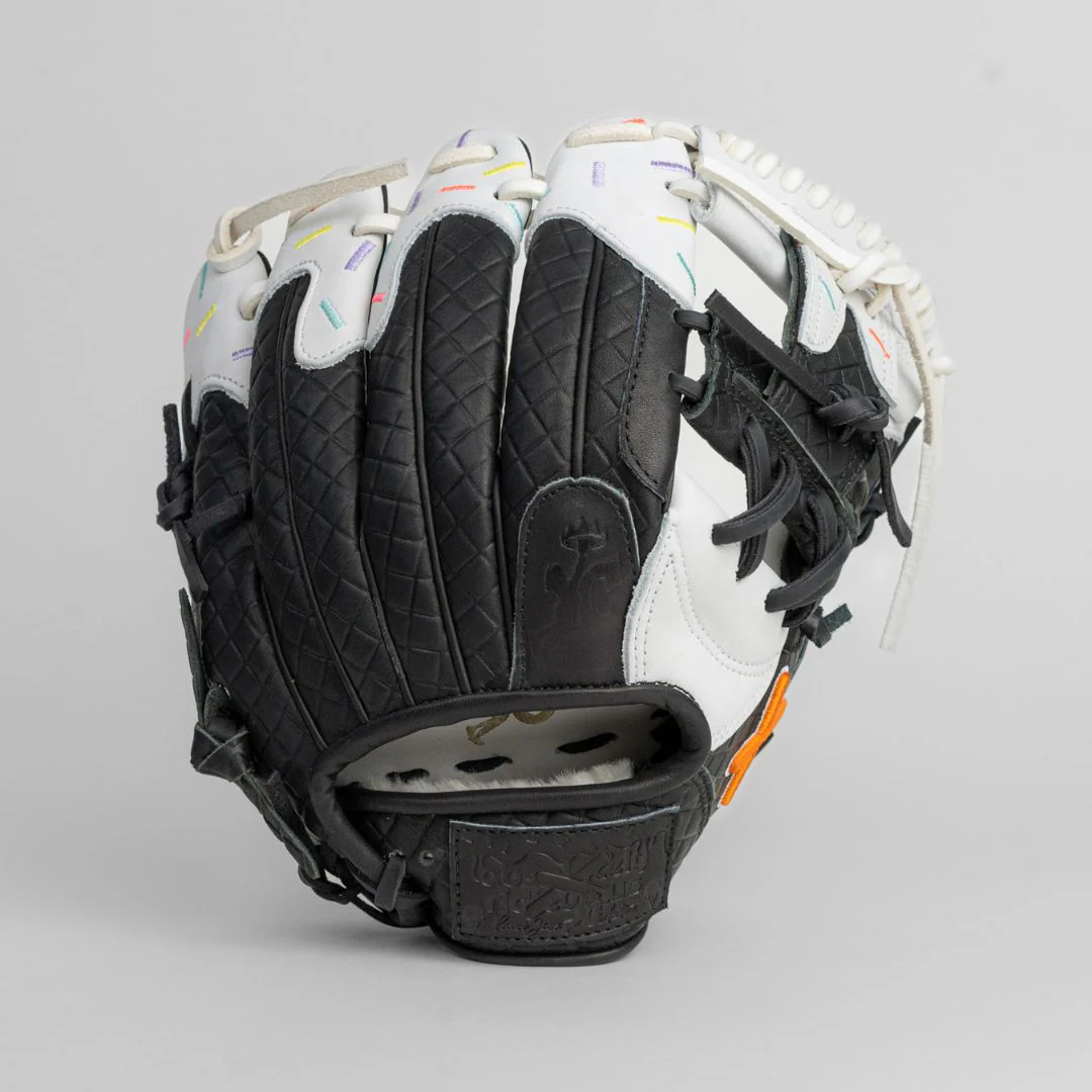 cookies & cream ice cream glove - Image 7