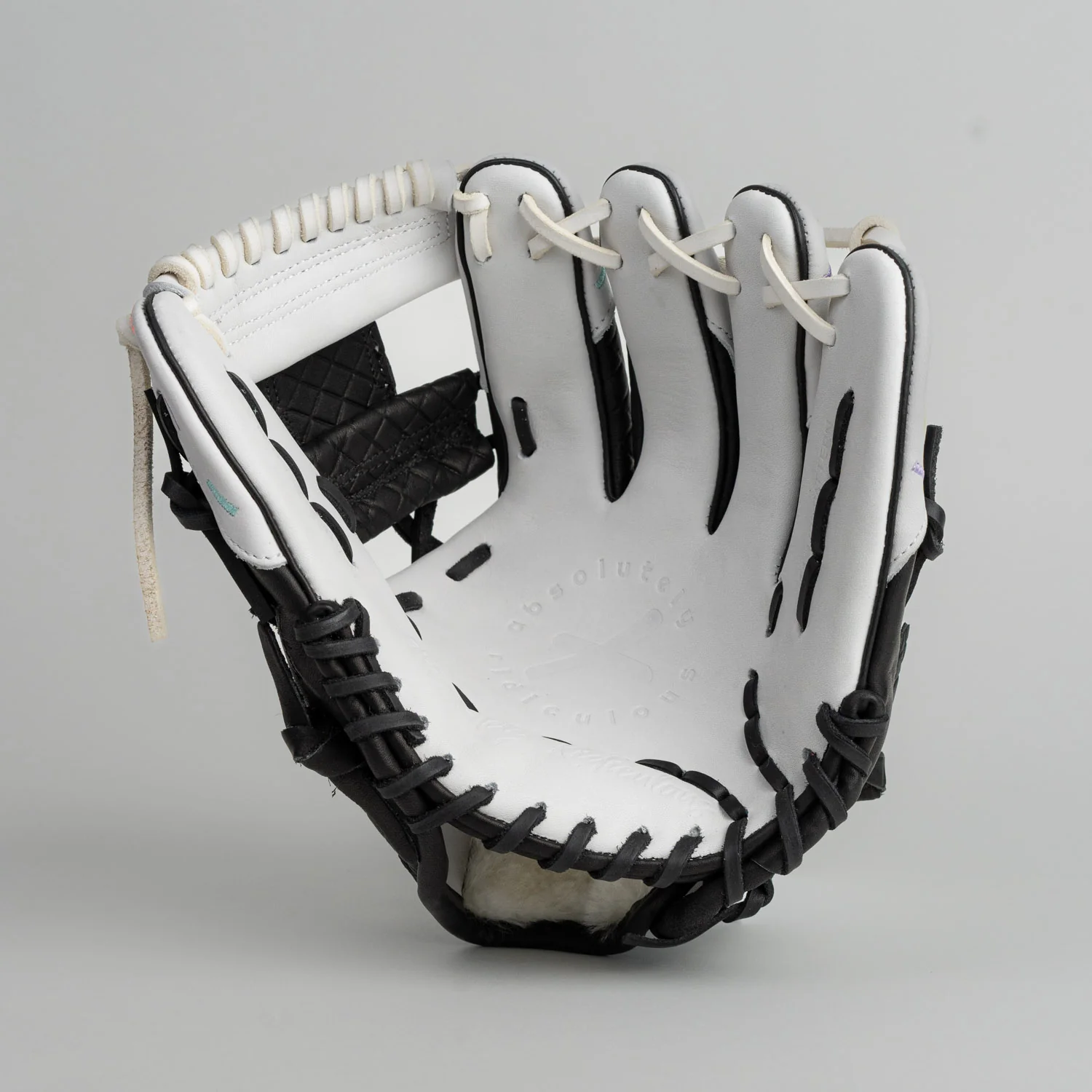 cookies & cream ice cream glove | rare edition - Image 4