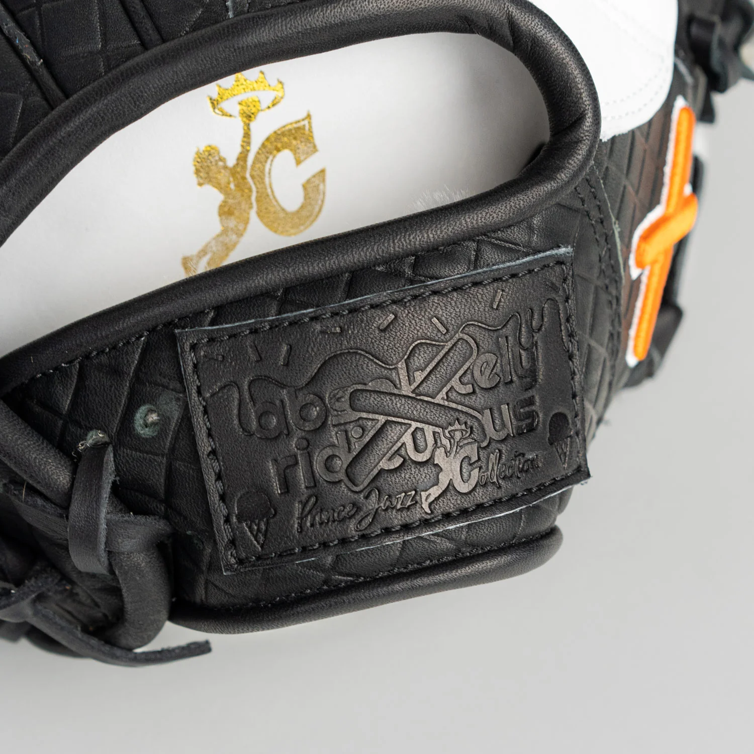 cookies & cream ice cream glove | rare edition - Image 9