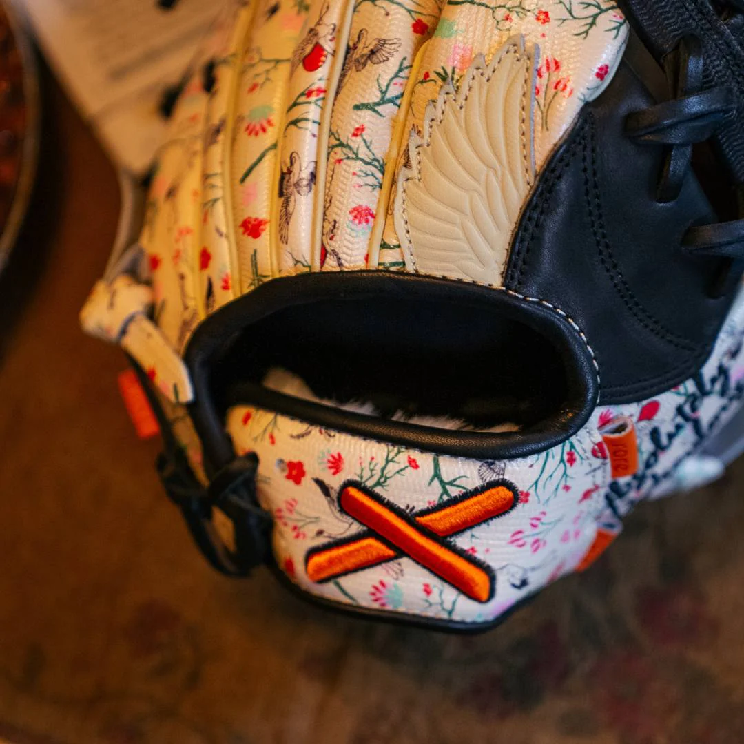grandma's wallpaper | rare edition glove - Image 2