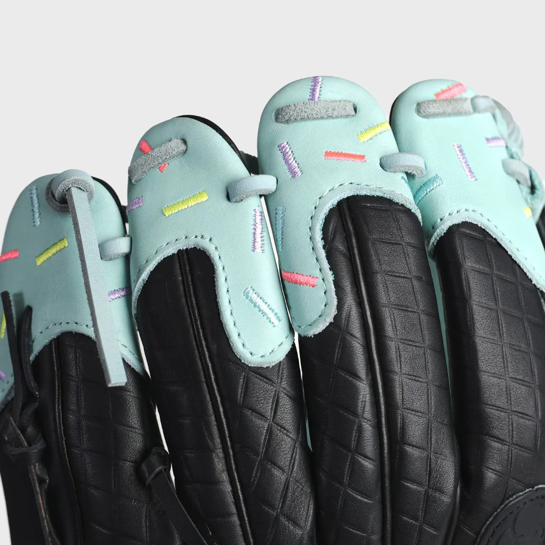 mint blackout ice cream glove - Image 4