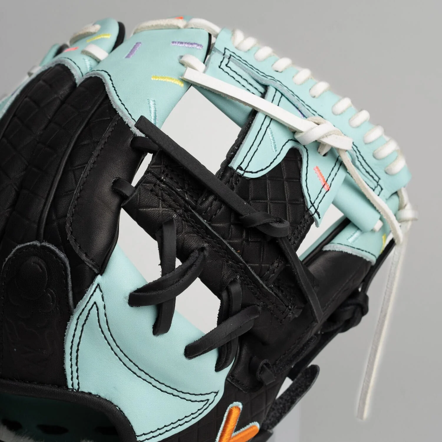 mint blackout ice cream glove | rare edition - Image 5