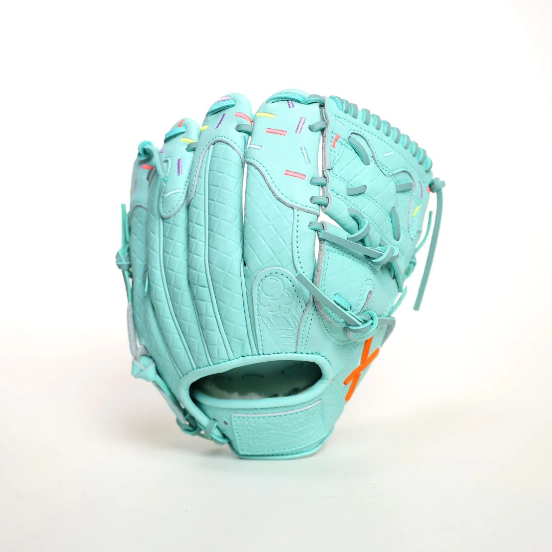 mint dipped ice cream glove - Image 13