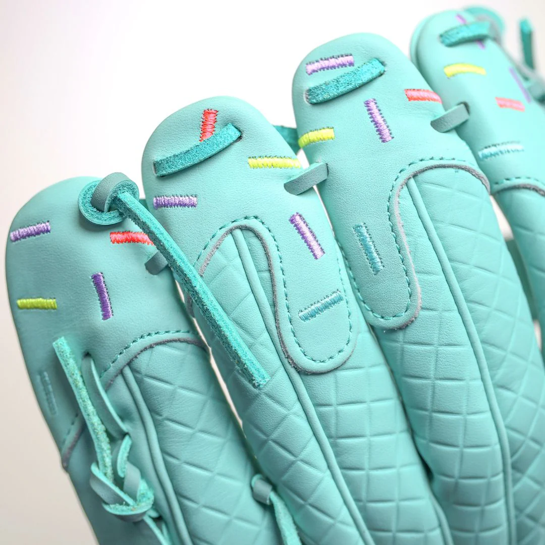 mint dipped ice cream glove - Image 3