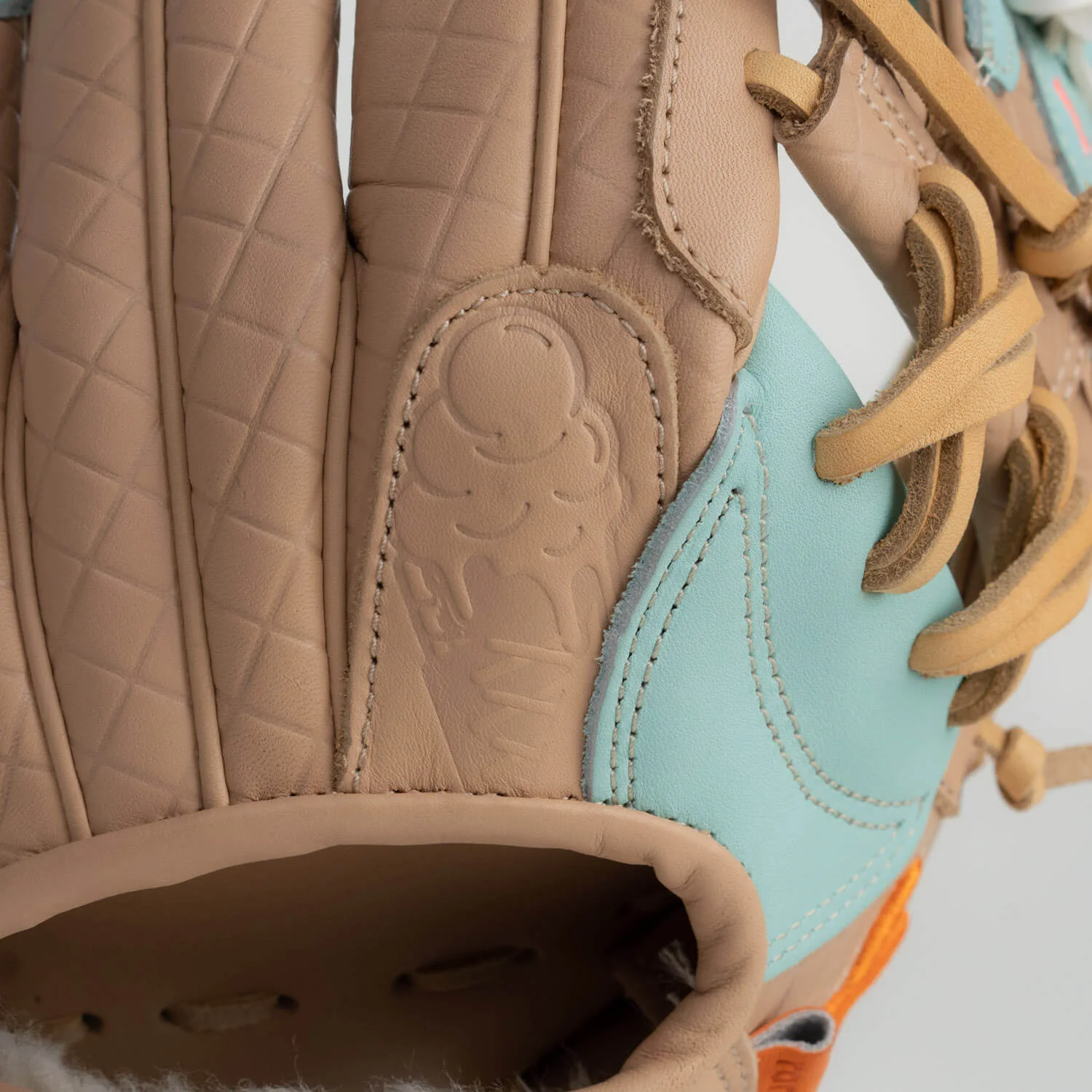 mint ice cream glove | rare edition - Image 9