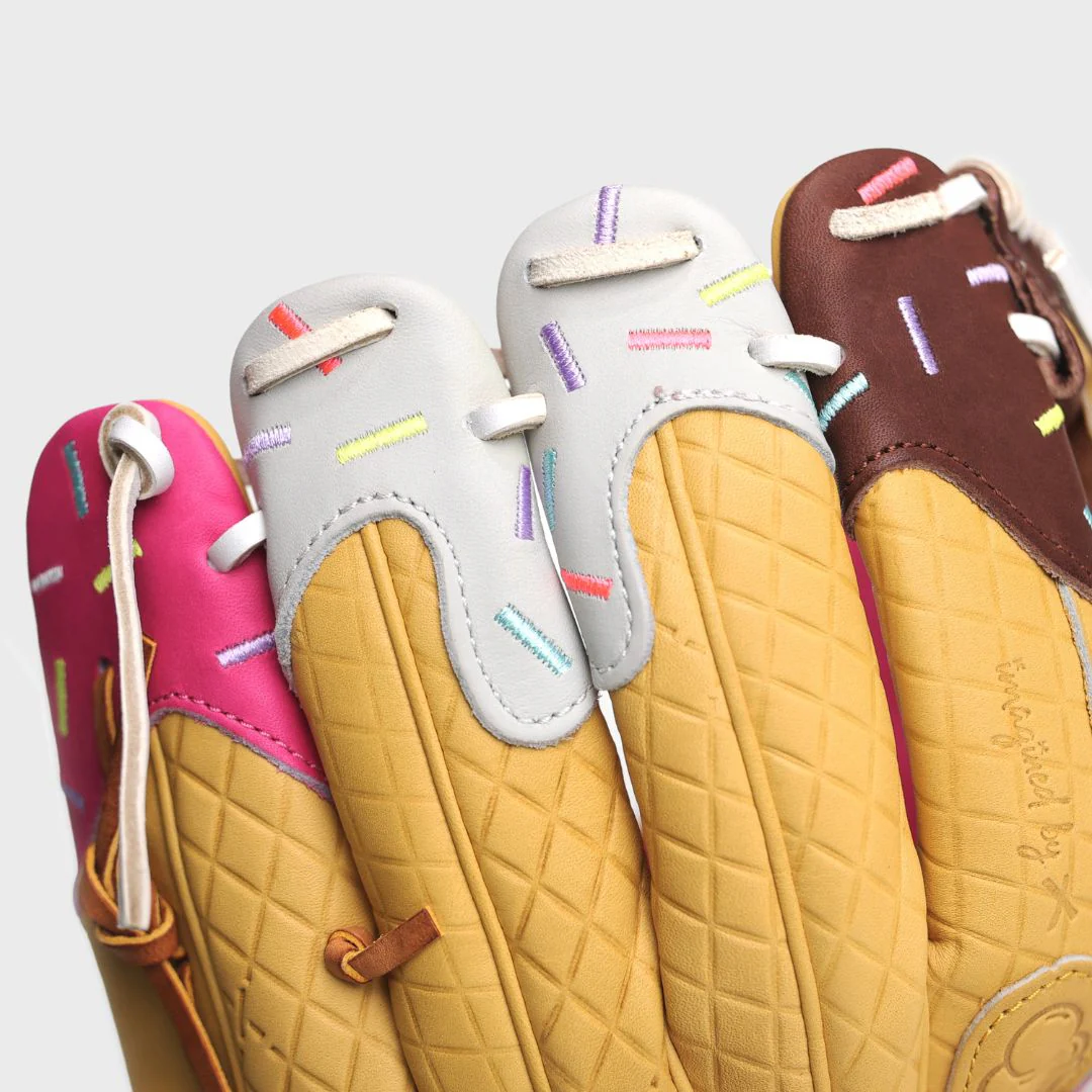 neapolitan ice cream glove - Image 3