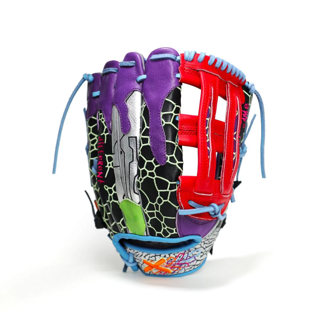out of this world rare edition glove - Image 11