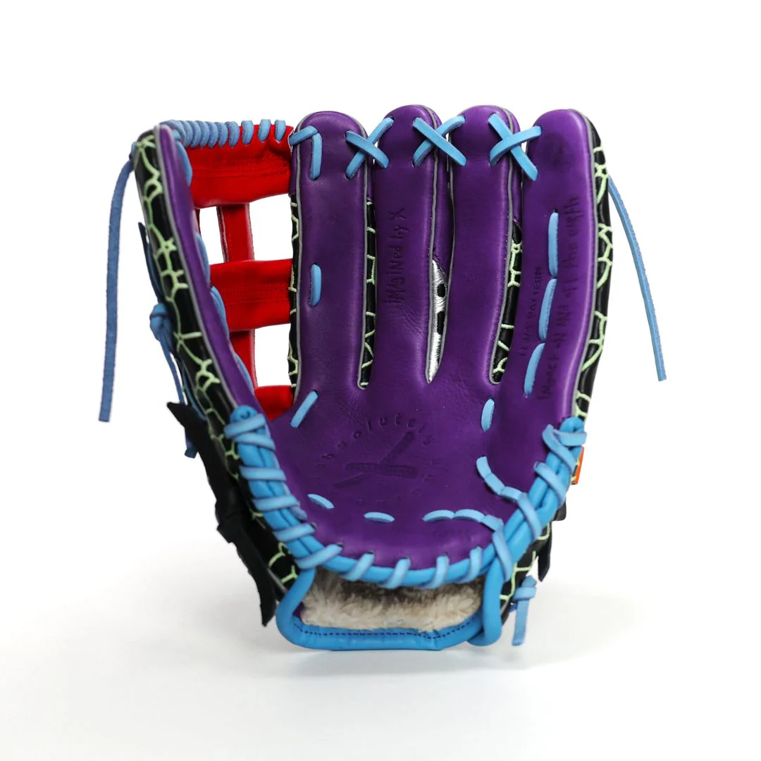 out of this world rare edition glove - Image 12