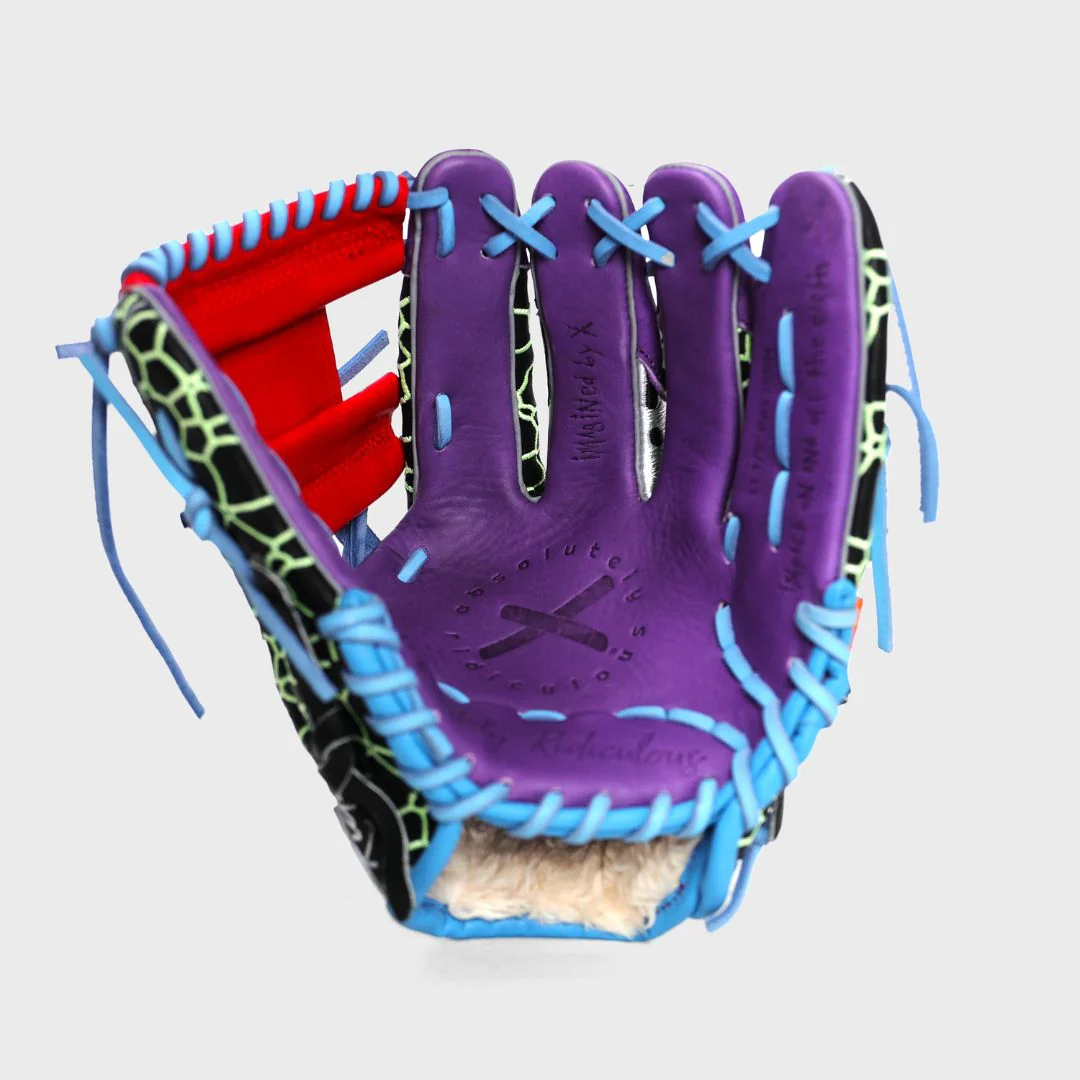 out of this world rare edition glove - Image 15