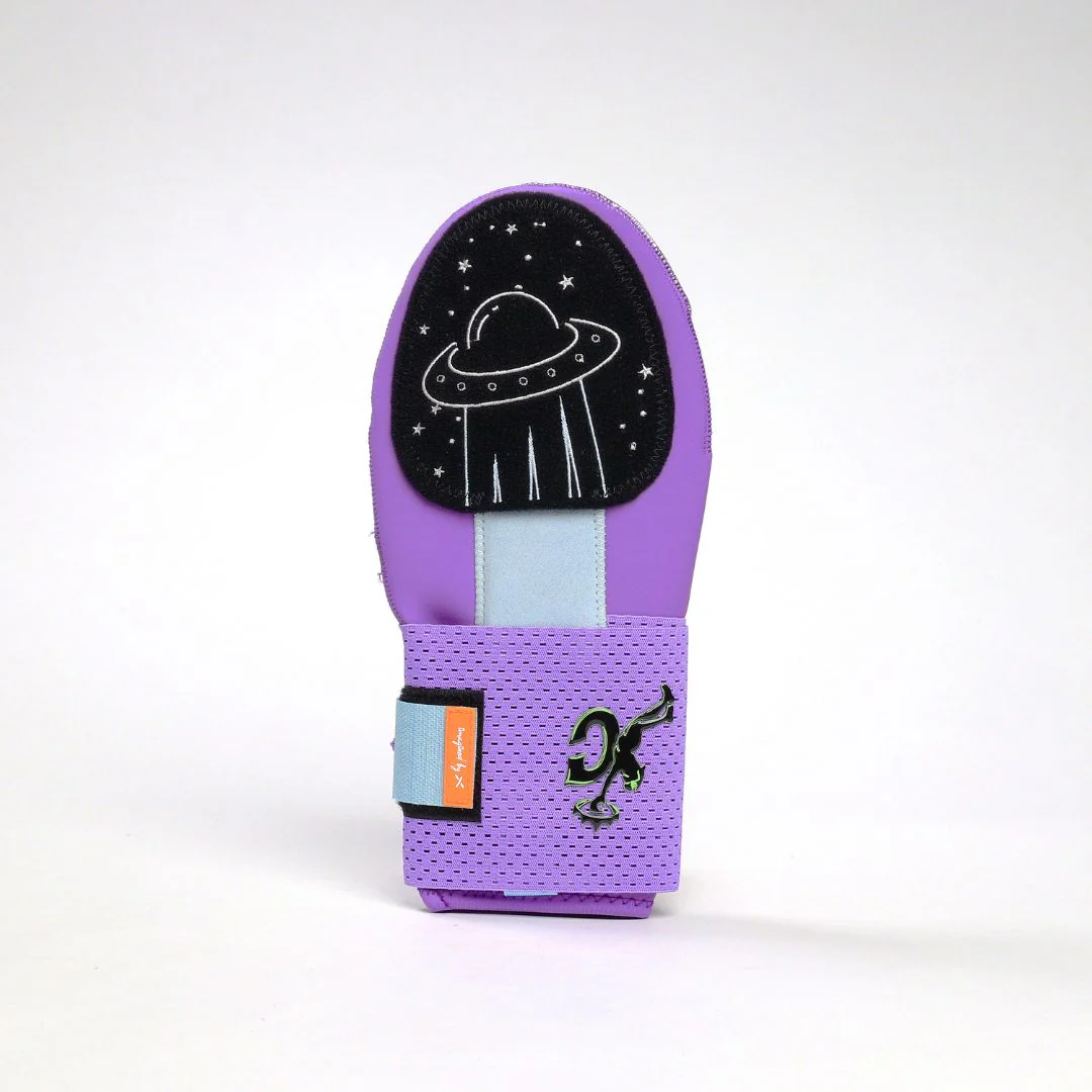 prince from outer space sliding mitt - Image 3