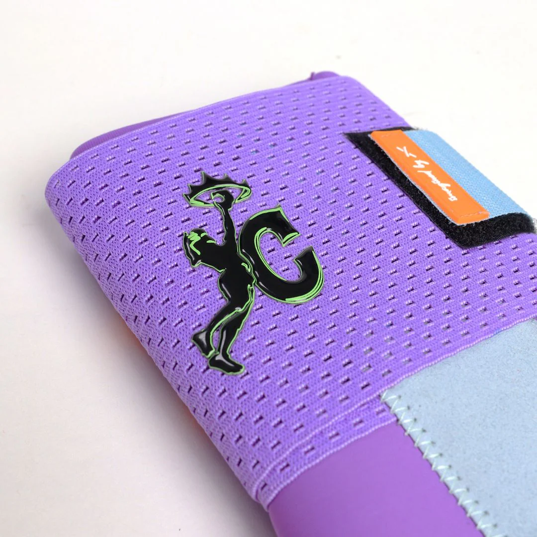 prince from outer space sliding mitt - Image 5