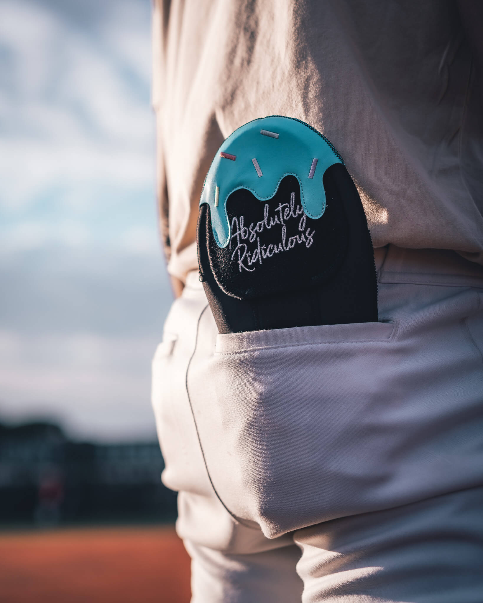 pushin' p sliding mitt - Image 6