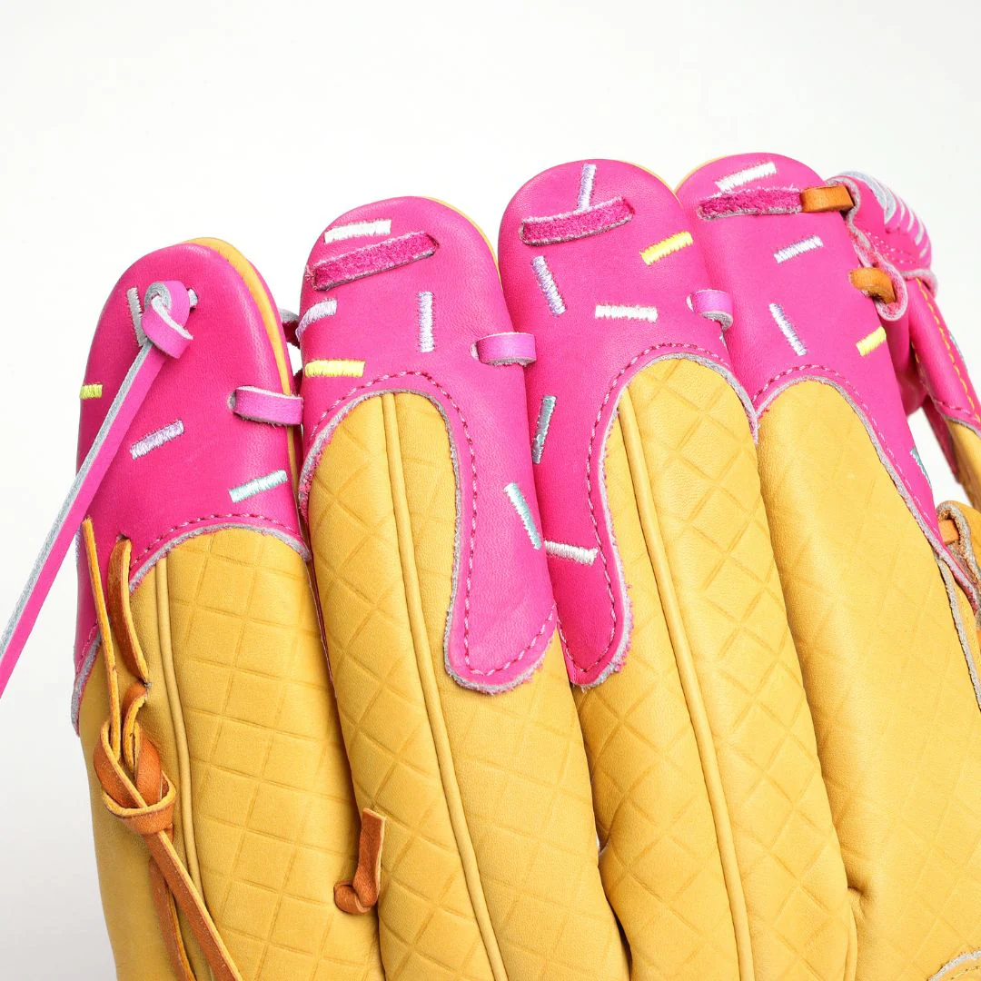 softball | strawberry ice cream glove - Image 3