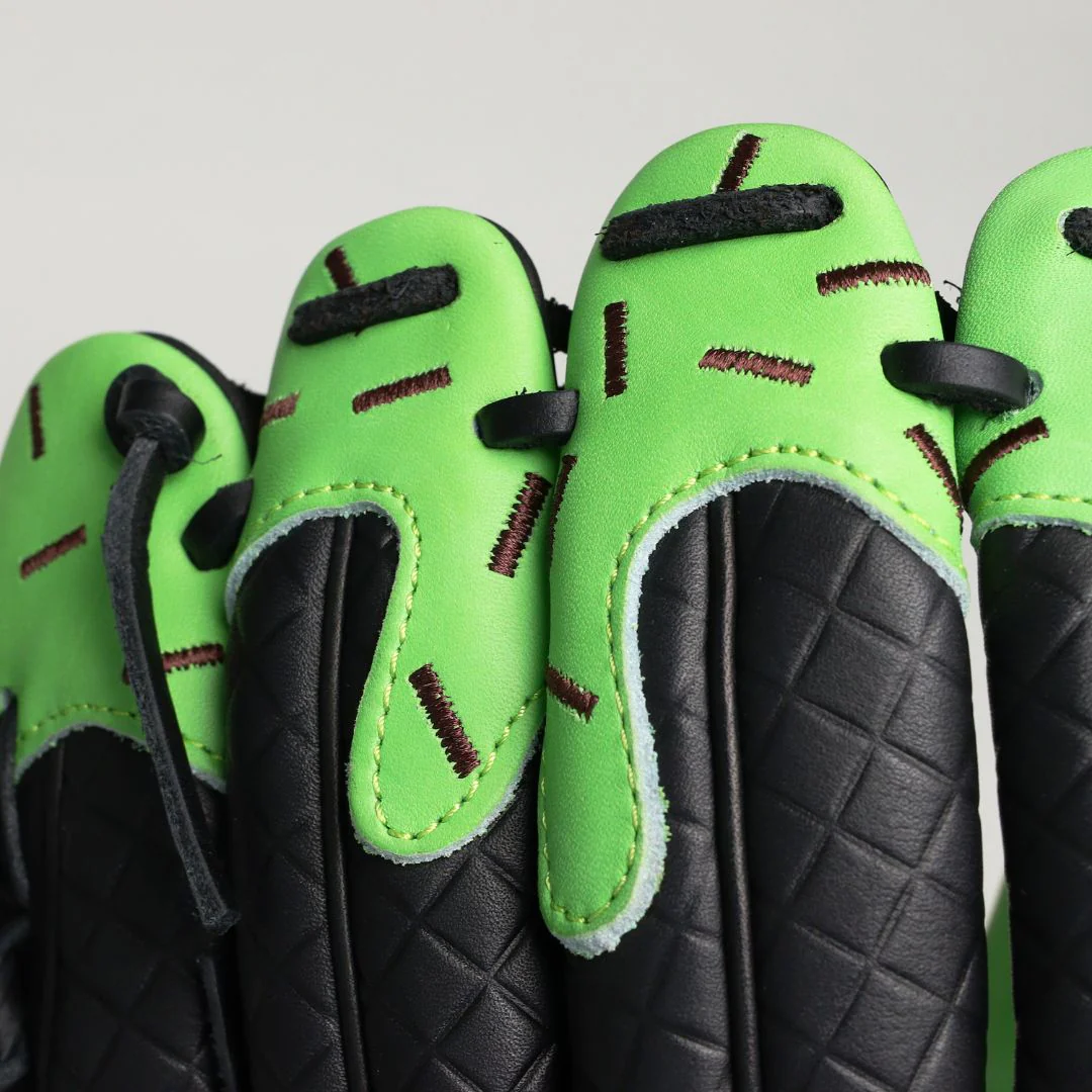 sour apple ice cream glove - Image 6