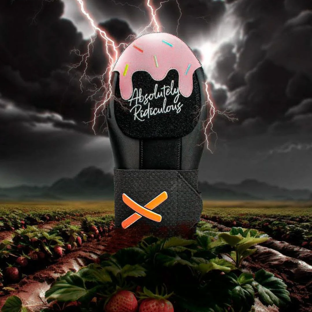 strawberry blackout ice cream sliding mitt - Image 2