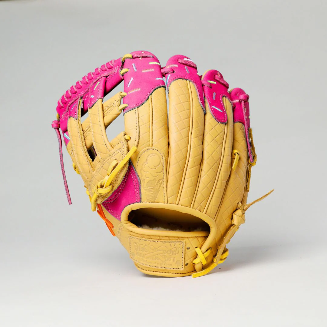 strawberry ice cream glove - Image 12