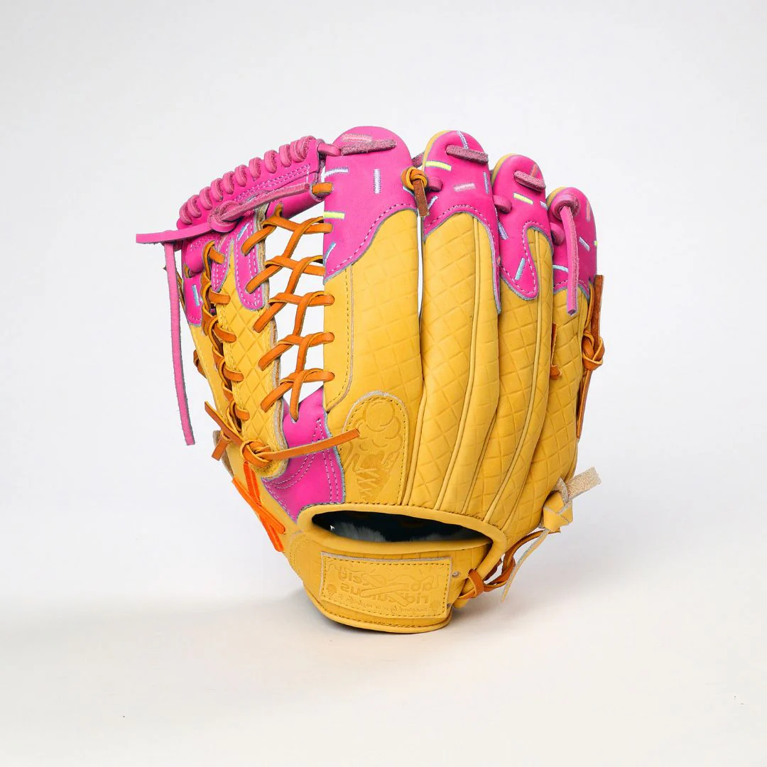 strawberry ice cream glove - Image 13