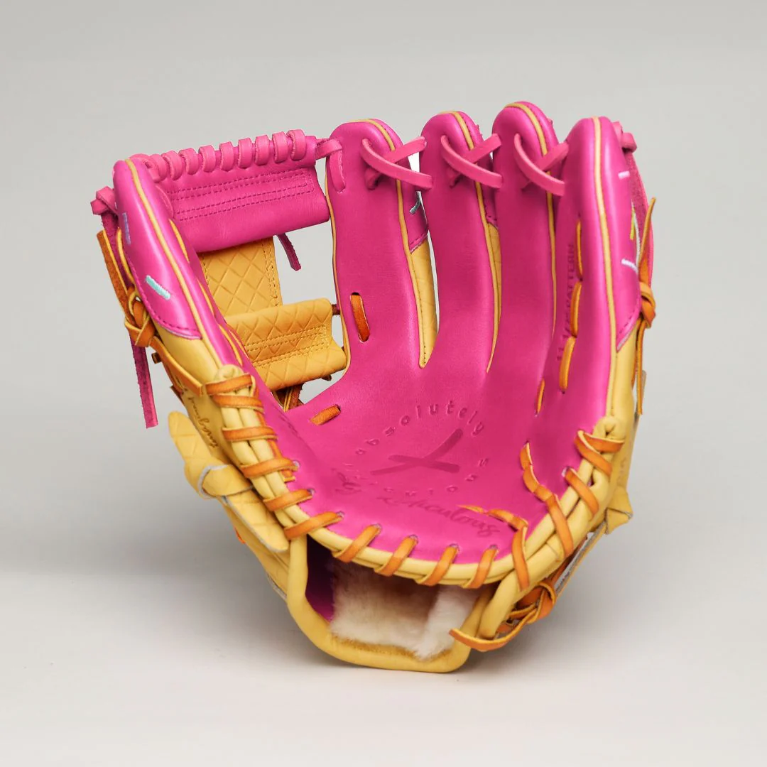 strawberry ice cream glove - Image 4