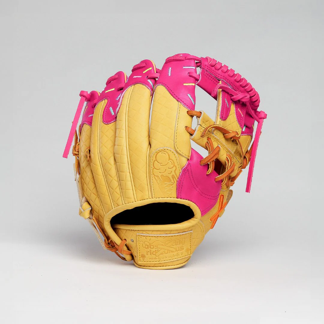strawberry ice cream glove - Image 8