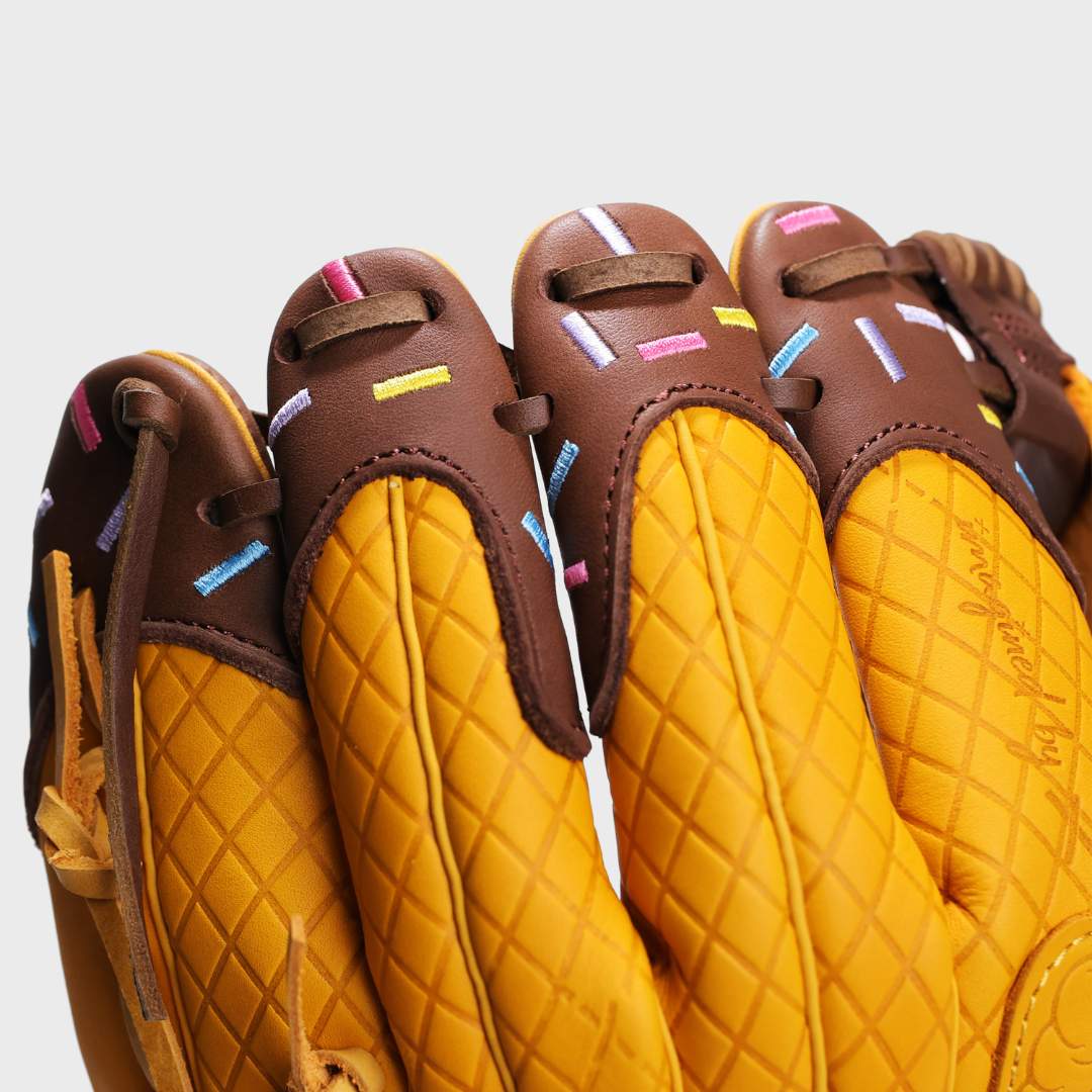 youth | chocolate ice cream glove - Image 2