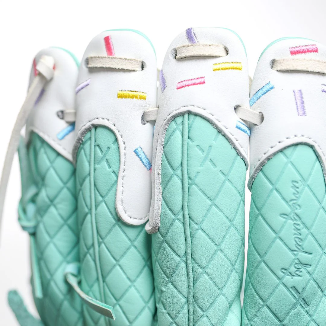 youth softball | vanilla mint ice cream glove - Image 3
